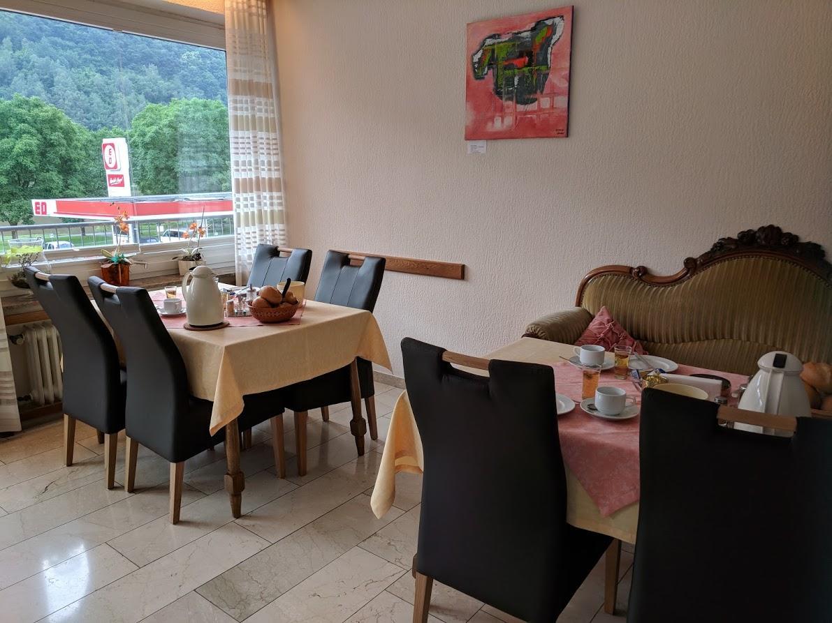 סנקט אלדגונד Wein- Und Gaestehaus St. Aldegundishof מראה חיצוני תמונה